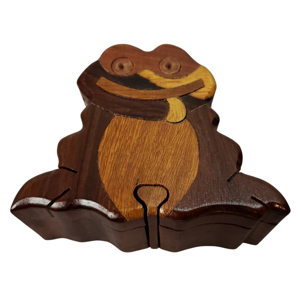 Hand Carved Wooden Frog Mohogany‎ Figure Puzzle Box Secret Trinket Box Inside!